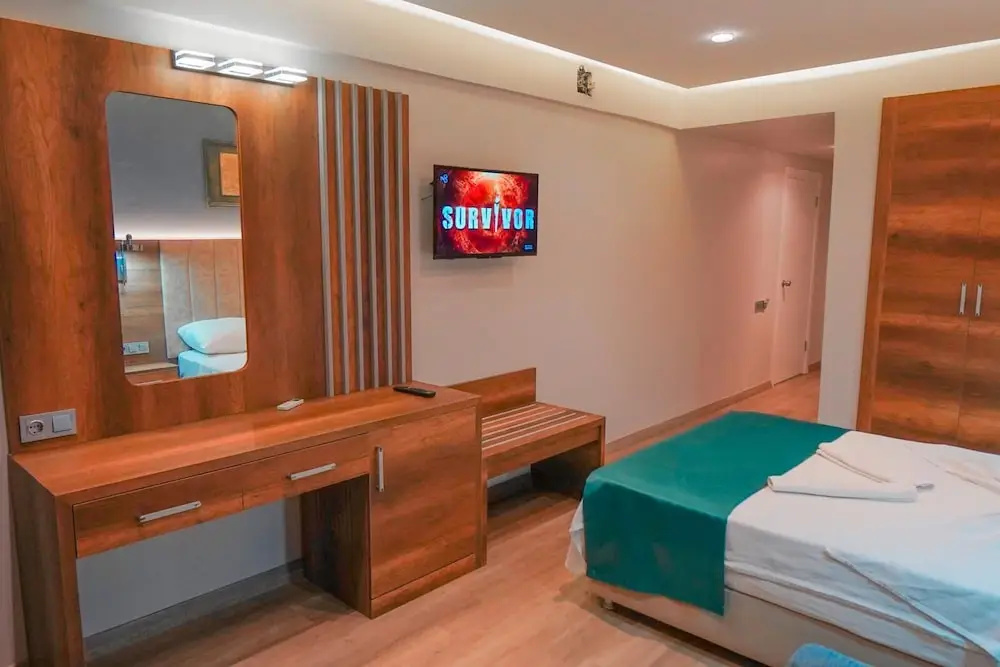 Standard Double room with balcony (full double bed)