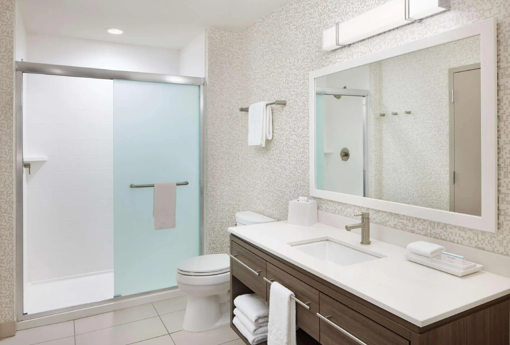 1 Bedroom Double Suite (full double bed)