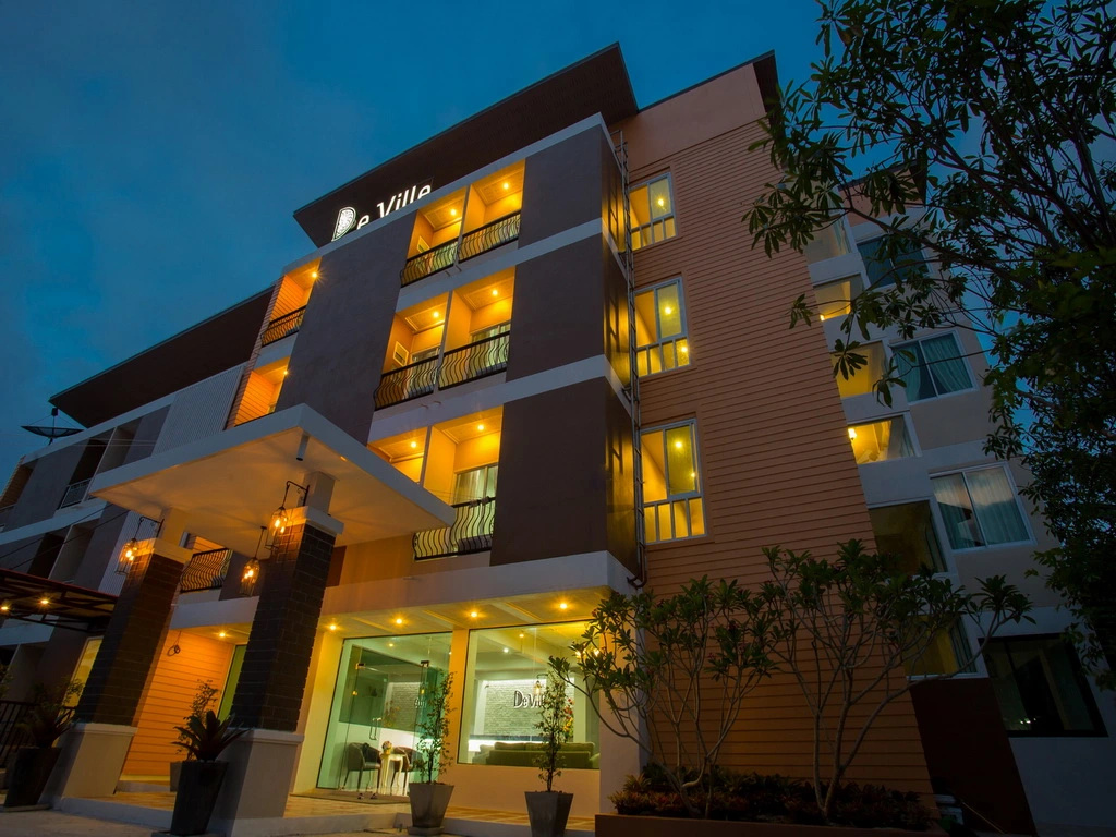 De Ville Nakhon