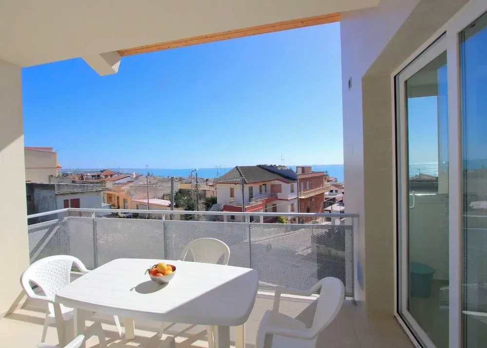 2 Bedrooms Apartment with balcony and with ocean view