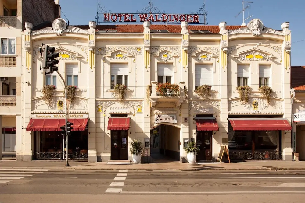Hotel photo 1