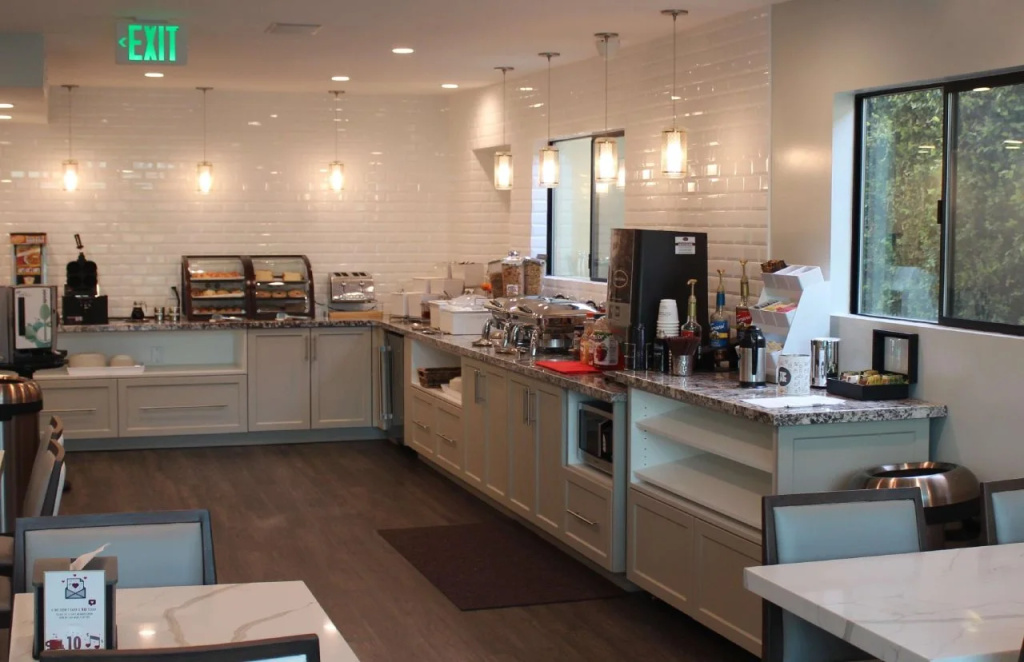 Best Western Woodland Hills Inn - Général