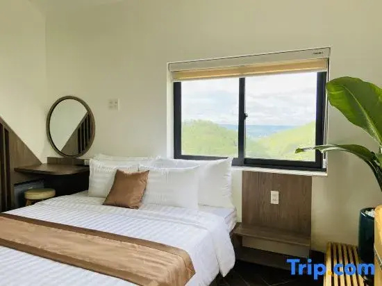 Standard room with sunset view