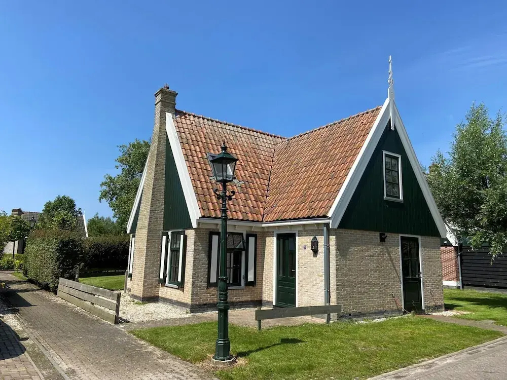 Nice Villa in Wieringer Style near Wadden Sea