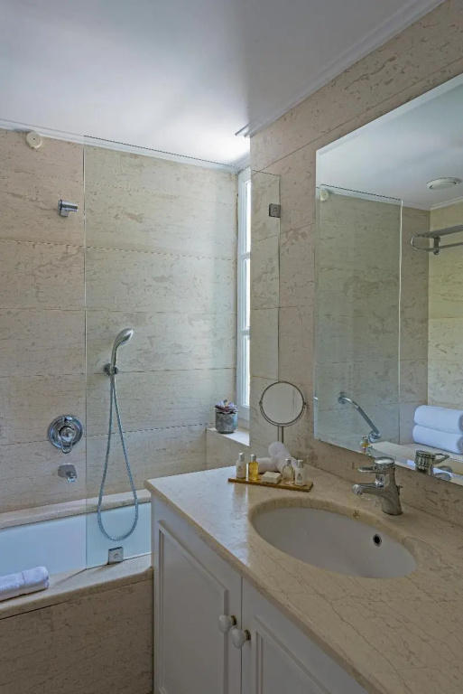 Standard Junior Suite