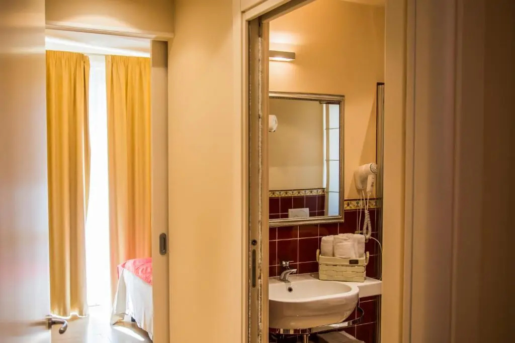 Superior Double room (full double bed)