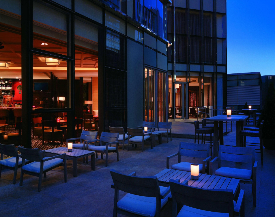 Food & Beverage