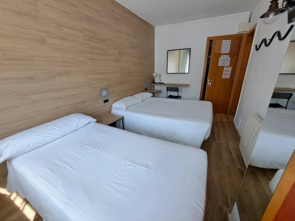 Hotel Avanti — 4