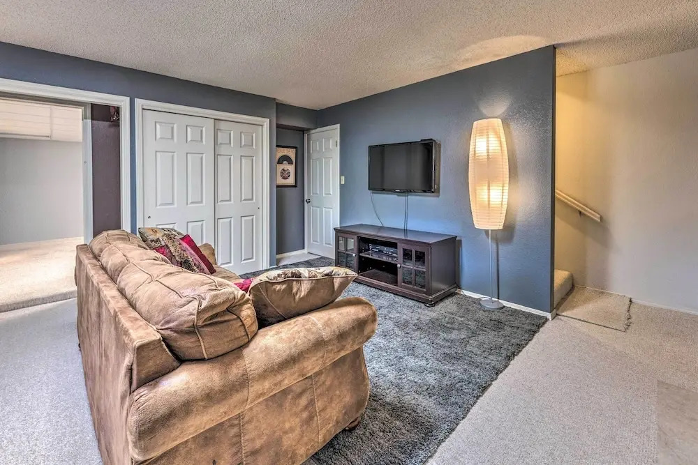 Cloudcroft Escape w/ Forest Views! - фото 4