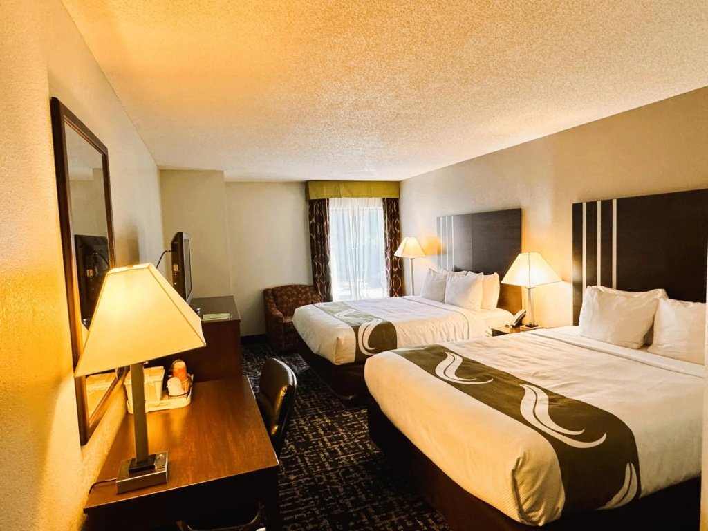 Quality Inn Cleveland North — 4