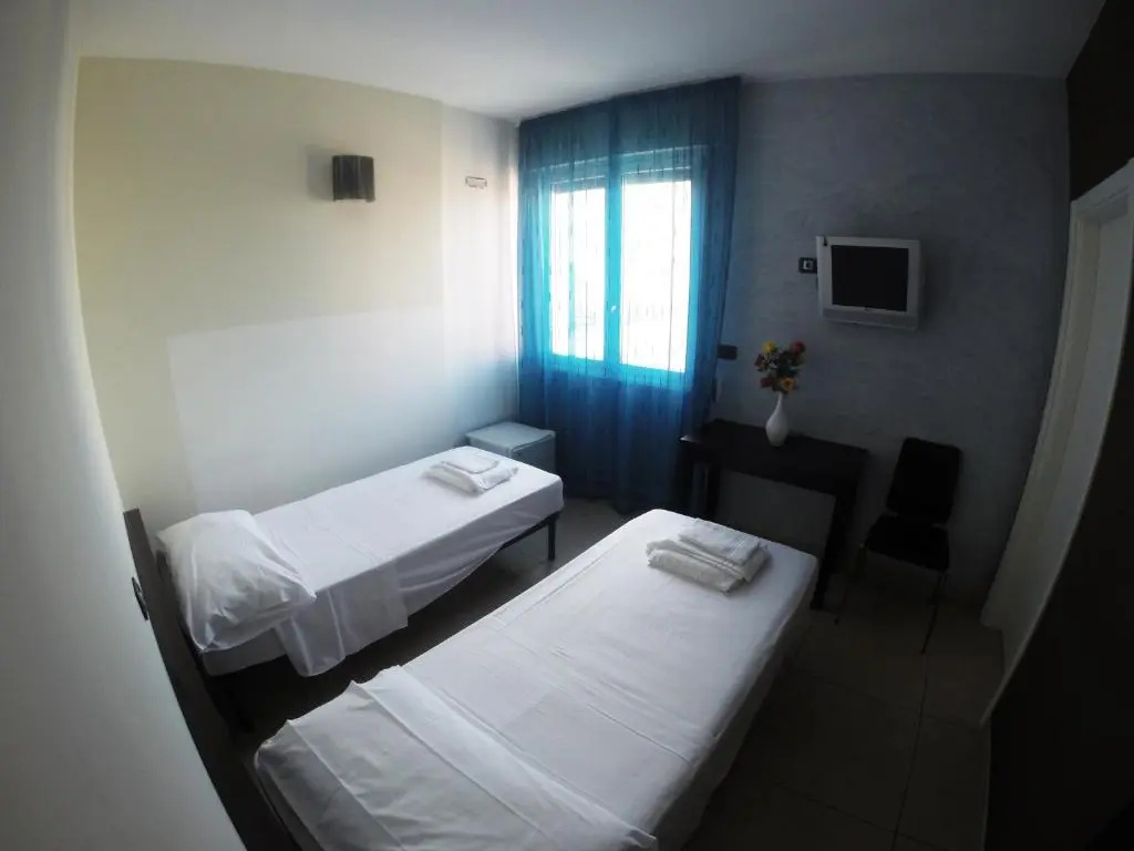 Standard Double room (twin beds)