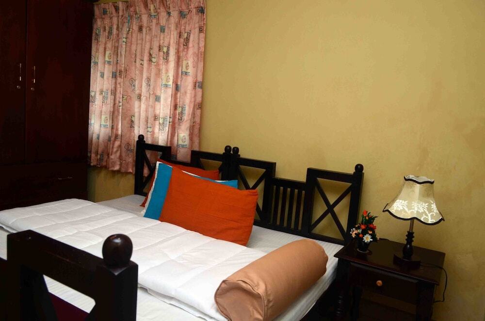 Hillcrest Villa