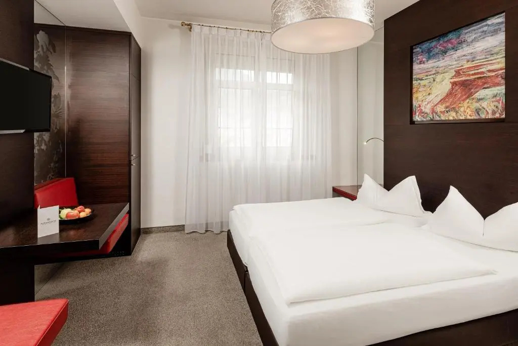 Standard Double room (full double bed)