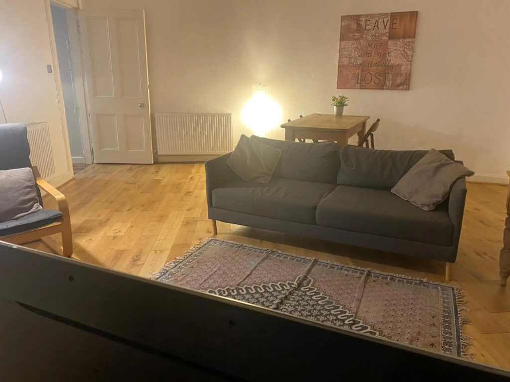 St Margaret's Loch Apartment