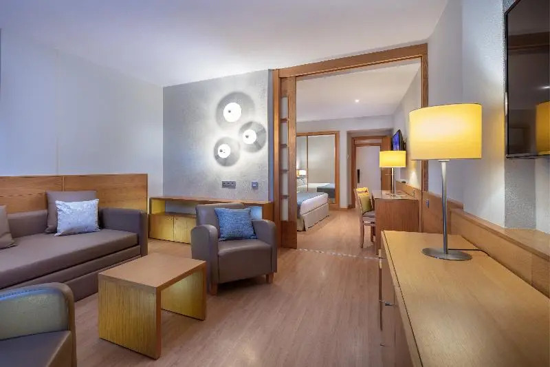 Полулюкс с балконом в Hotel Maspalomas Princess-All Inclusive
