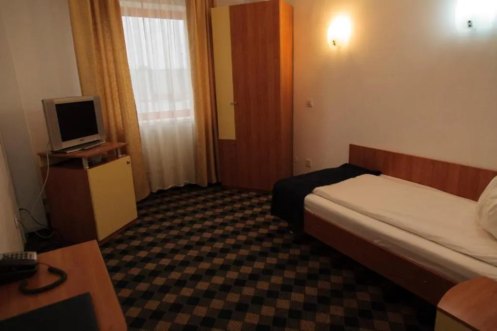Plus Hotel - Chambres