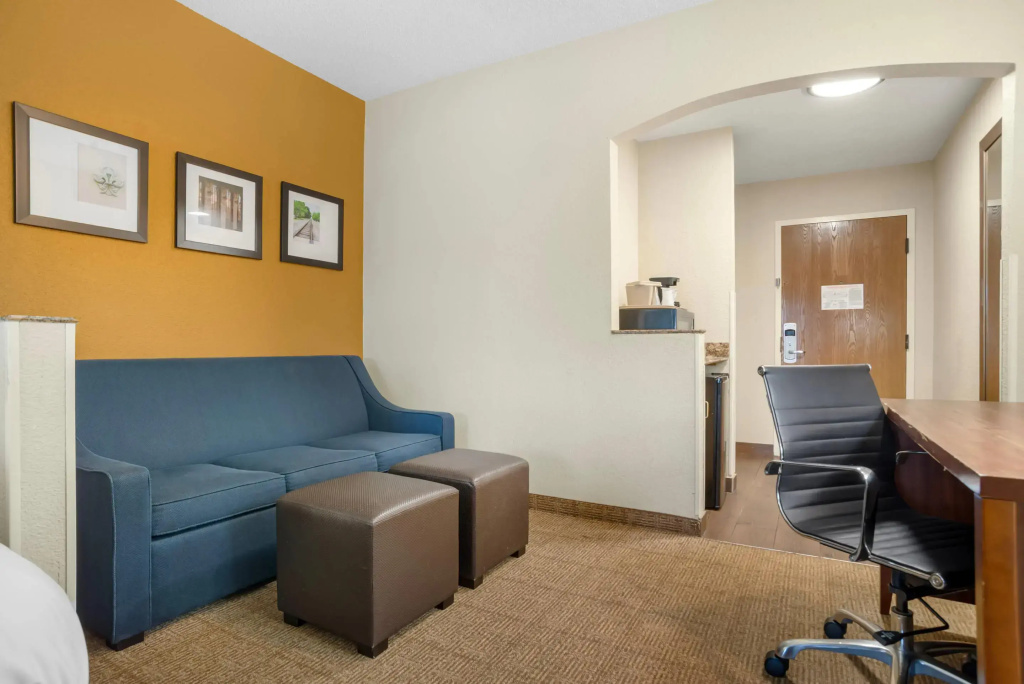 Quadruple Suite