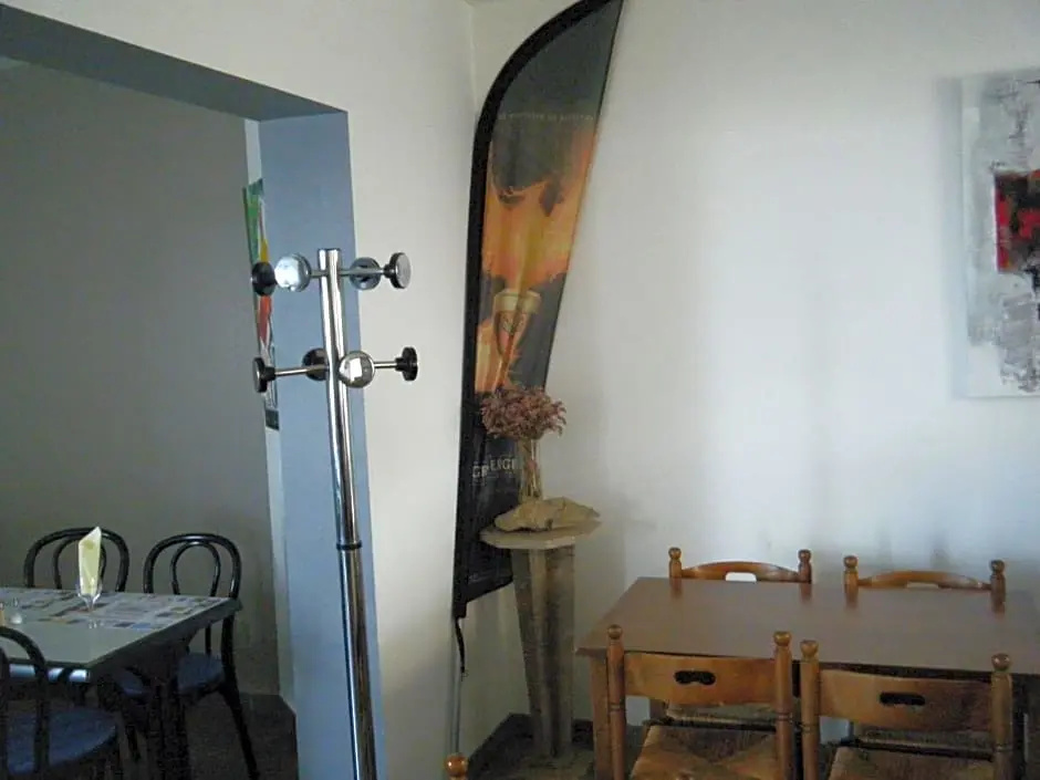 Voir la photo 4 — L'univers