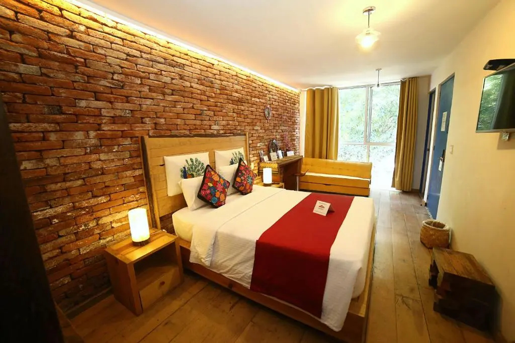 Superior Double room (full double bed)