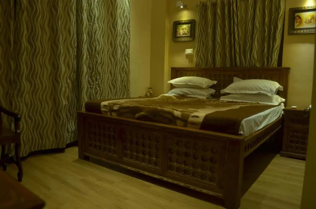 Premium Double room (full double bed)