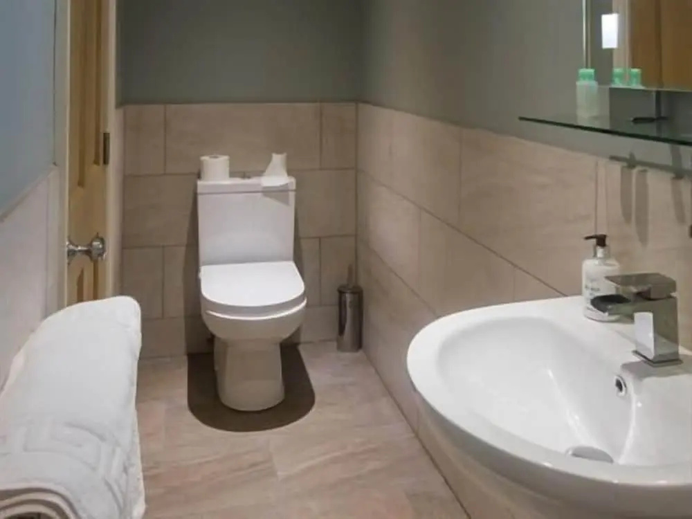 Luxury Double Basement room (full double bed)
