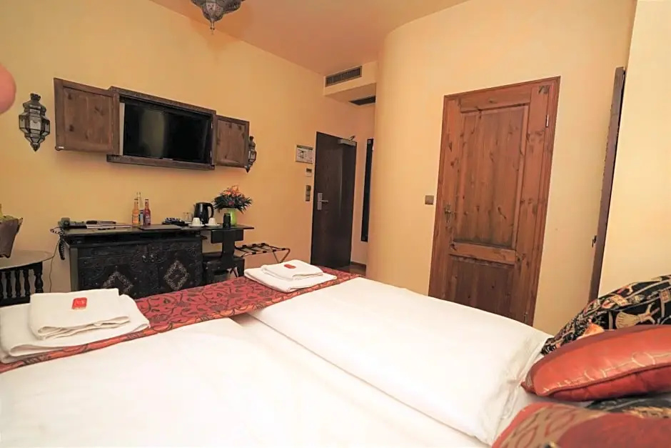 Standard Double room (twin beds)