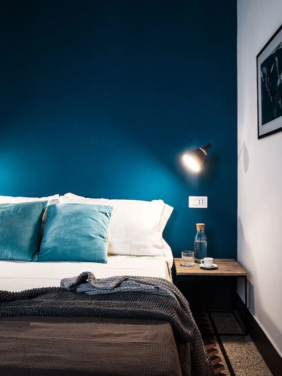 Deluxe Double room (full double bed)