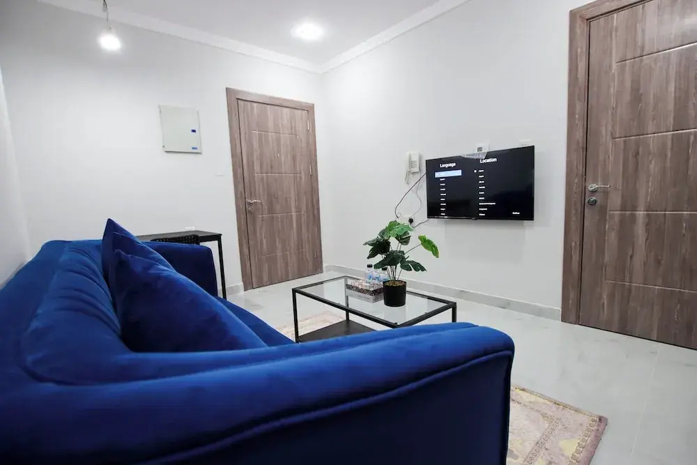 Star Night Furnished Apartments - фото 10