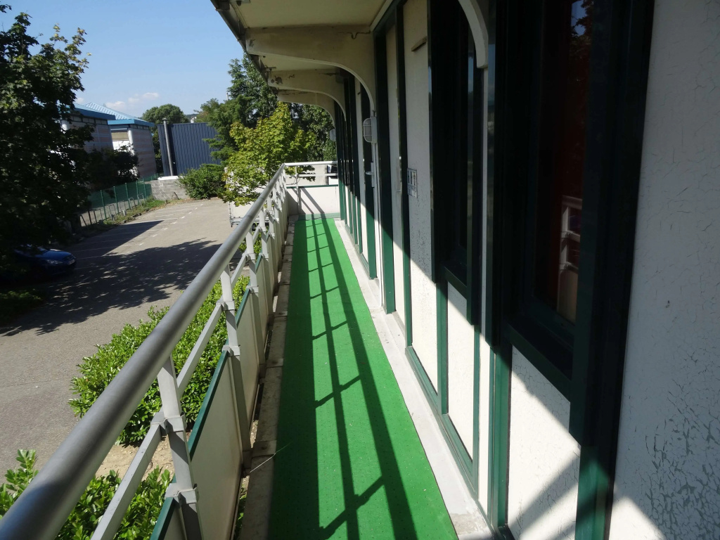 Balcony & Terrace