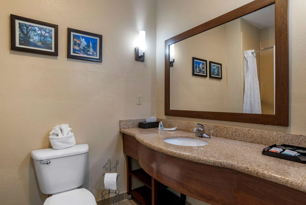 Quadruple Suite