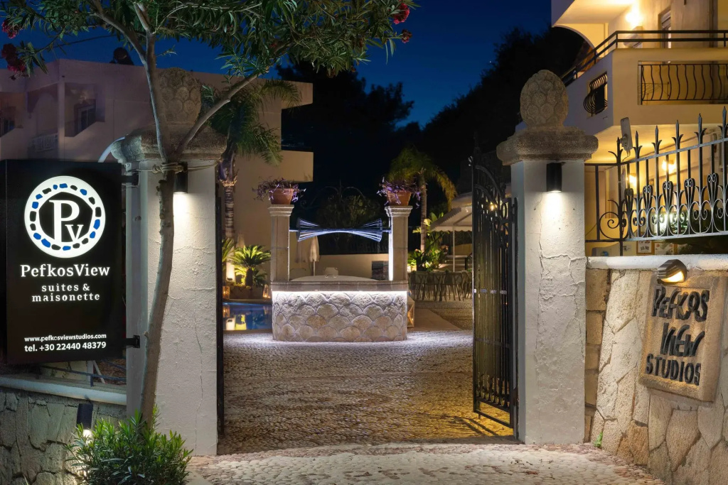 Pefkos View Suites & Maisonette
