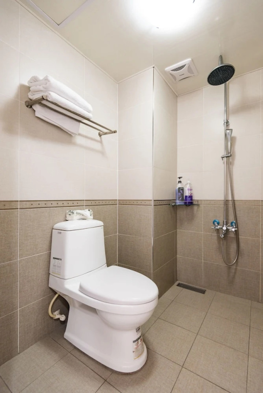 Comfort room