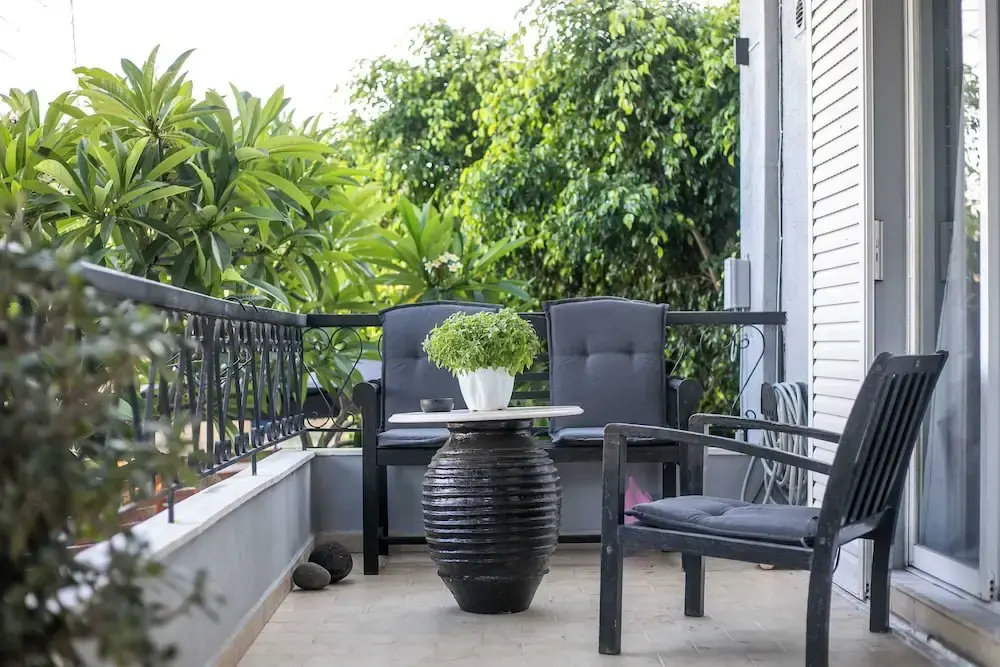Villa Lilienne - Tranquil Escape With Private Garden Balcony