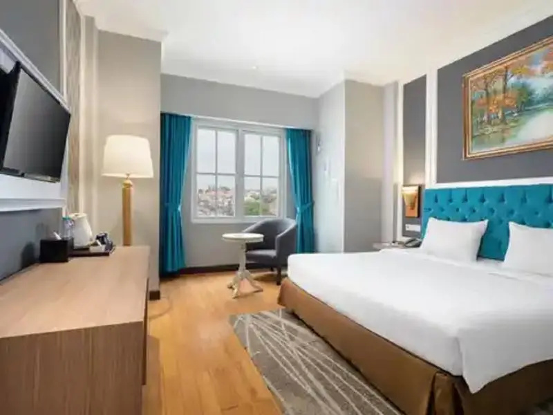 Deluxe Double room (full double bed)