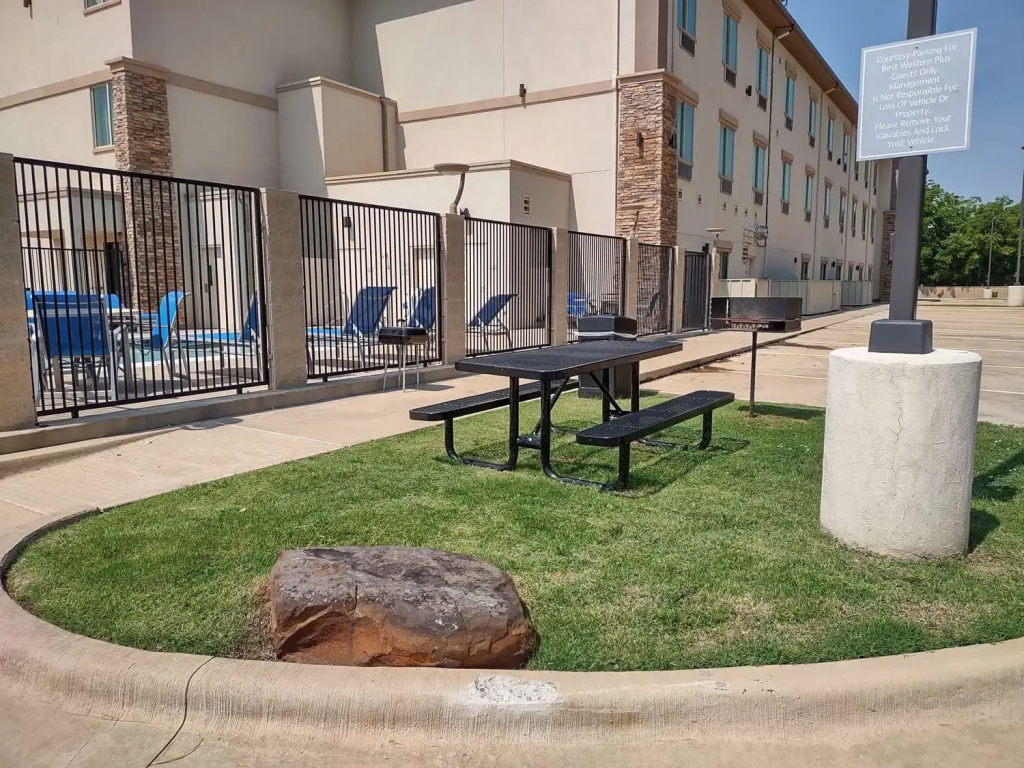Best Western Plus Pauls Valley