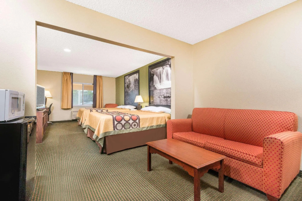 Quadruple Suite