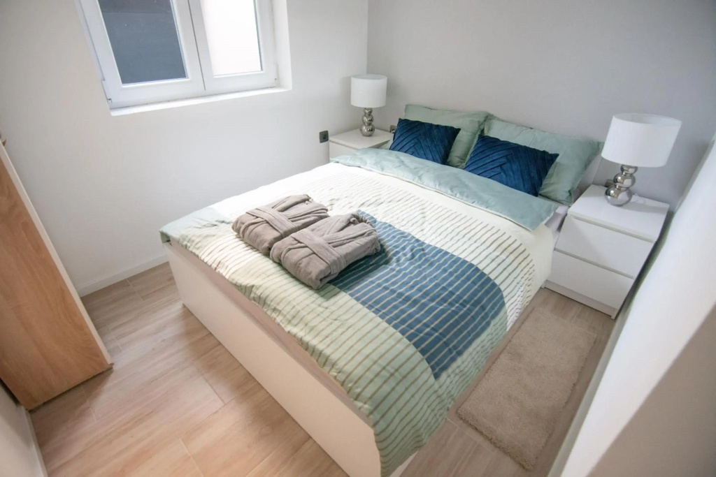 Flexible SelfCheckIns 27 - Bedroom - NEW