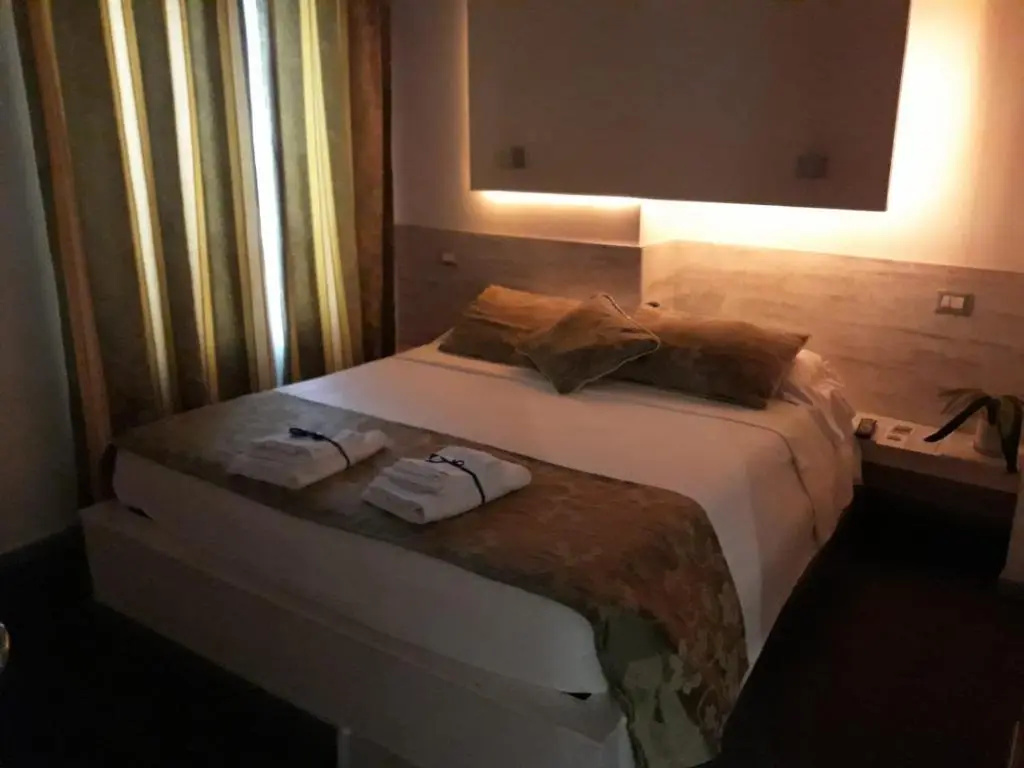 Superior Double room (full double bed)