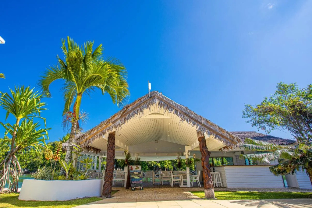 Beach & Waterfront
