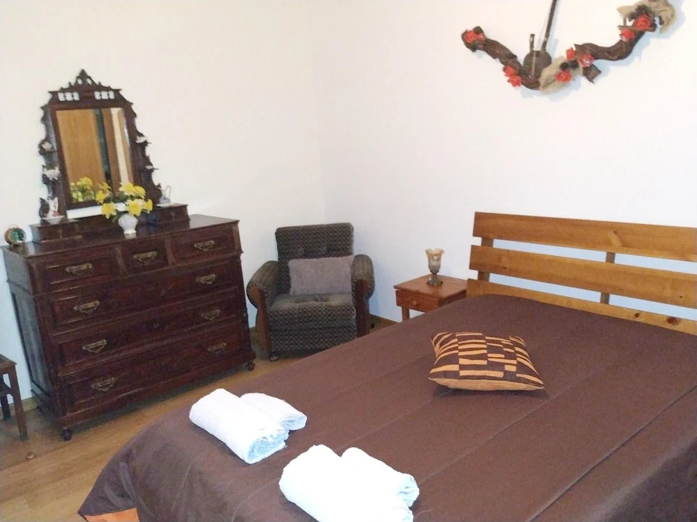 House With 2 Bedrooms in Pte. da Barca, With Wonderful Lake View and E - фото 3