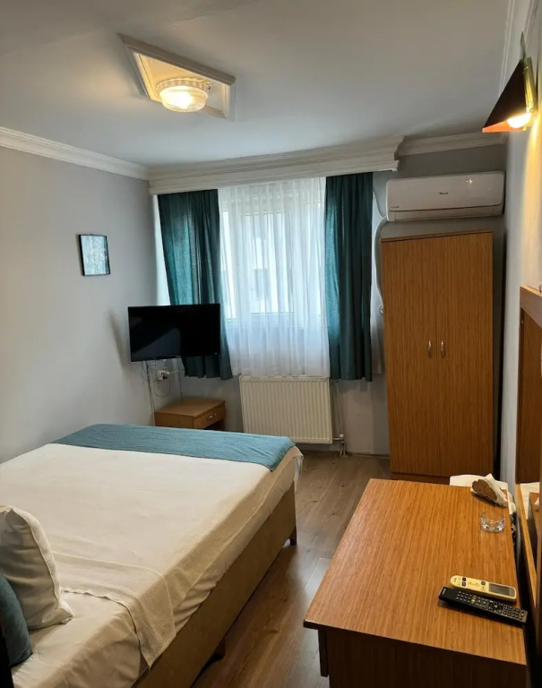 Economy Double room with city view (full double bed)