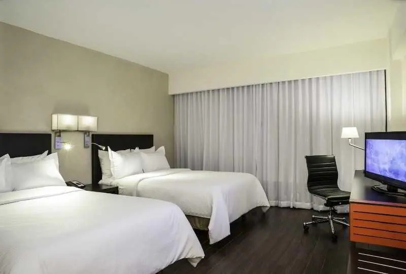 Fiesta Inn Monterrey Valle - Chambres