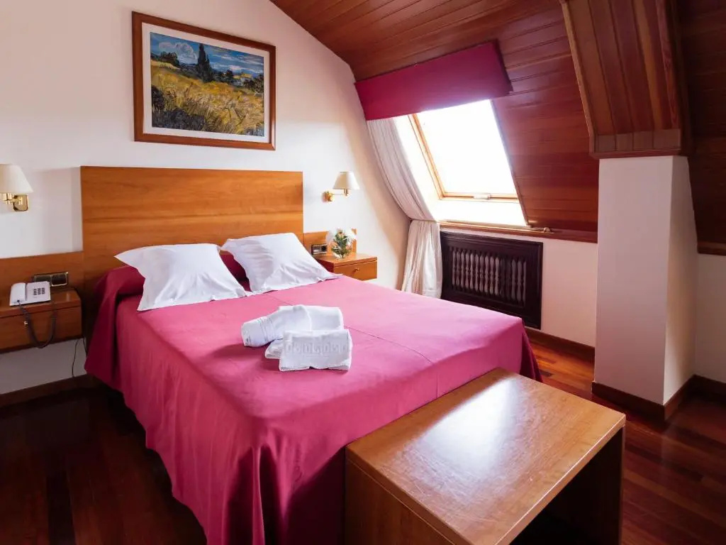 Standard Double Attic room (full double bed)
