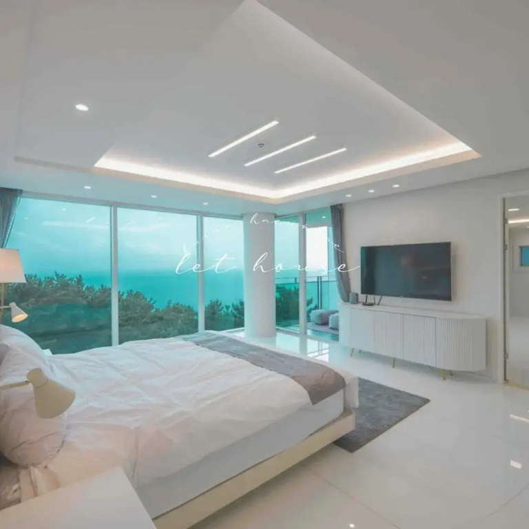 Villa beachfront