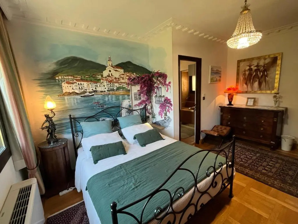 Standard Double room with garden view (full double bed)
