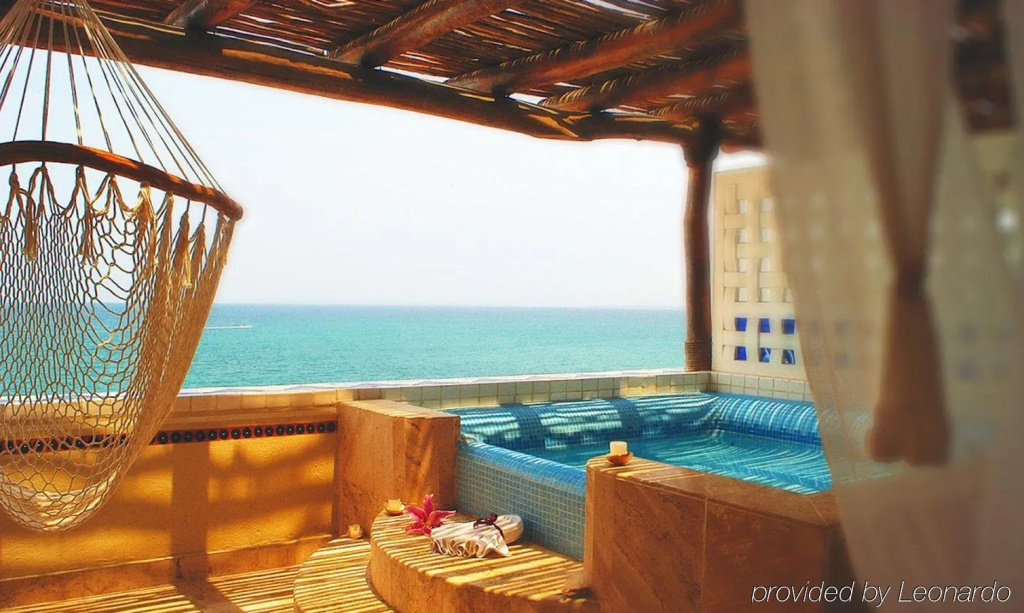 Balcony & Terrace