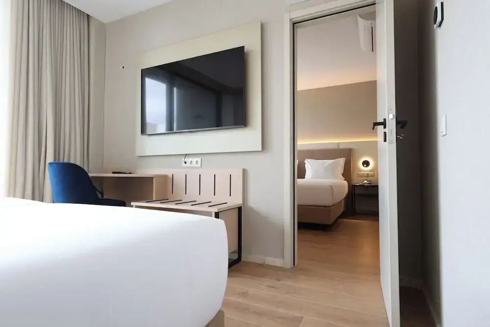 Hotel photo 8