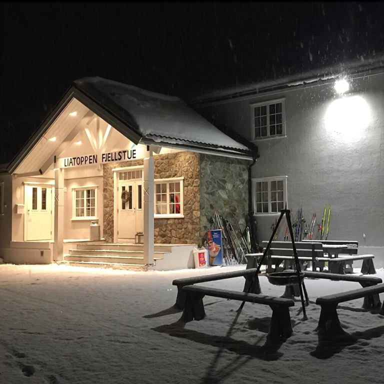 Liatoppen Fjellstue