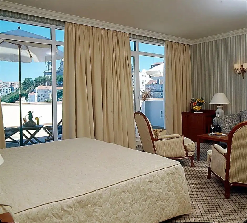 Superior room with balcony