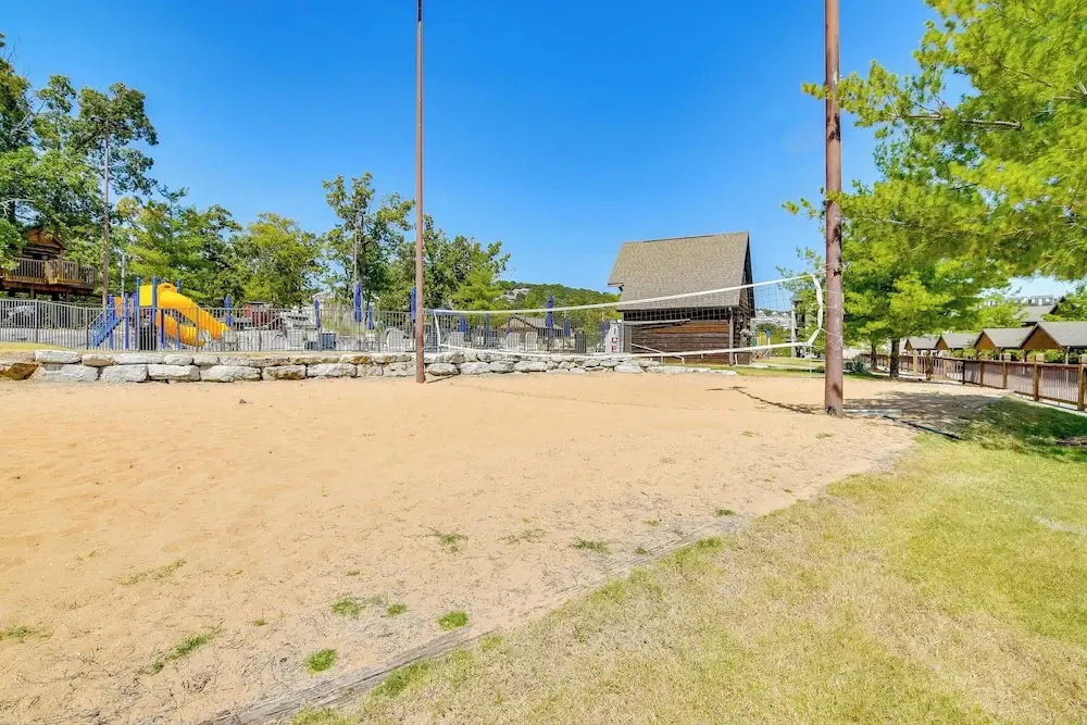 Table Rock Lake Home w/ Boat Slip, Near 76 Strip!